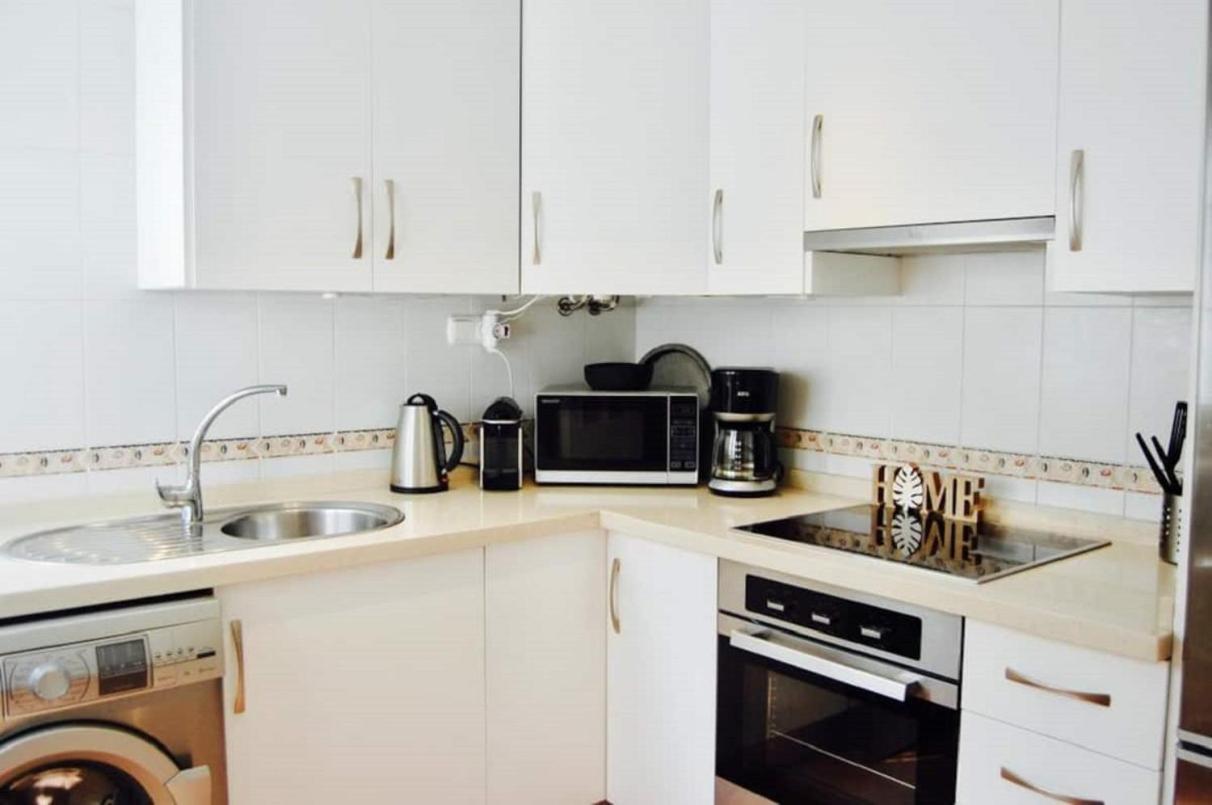 Fantastic 1 Bedroom Apartment In The Centre Of Nerja Exterior foto